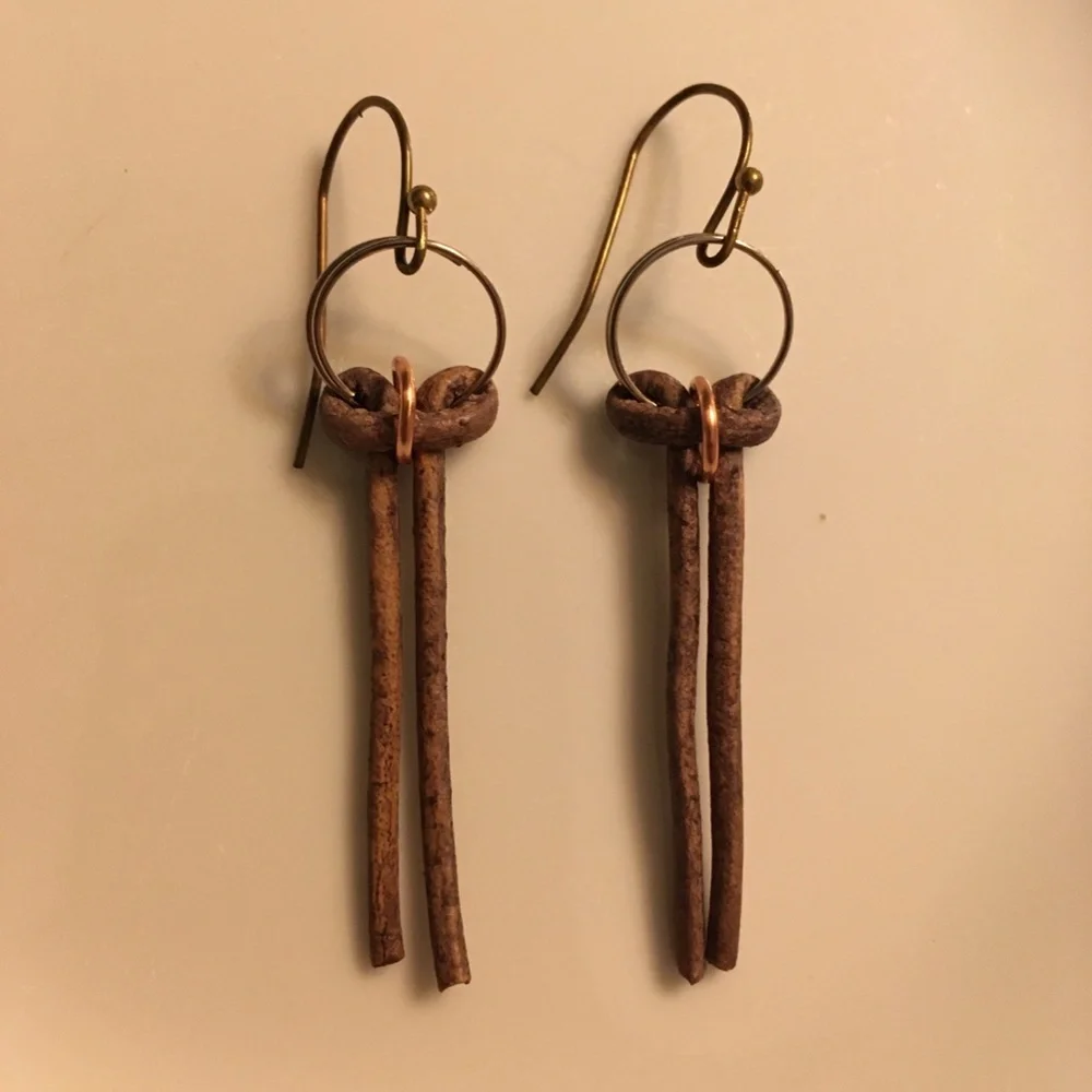 ARTISAN Khaki Tan Round Leather Bow Bronze Earrings - Picture 3 of 5